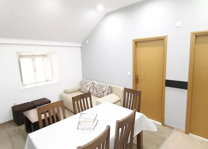 Apartment Tomo